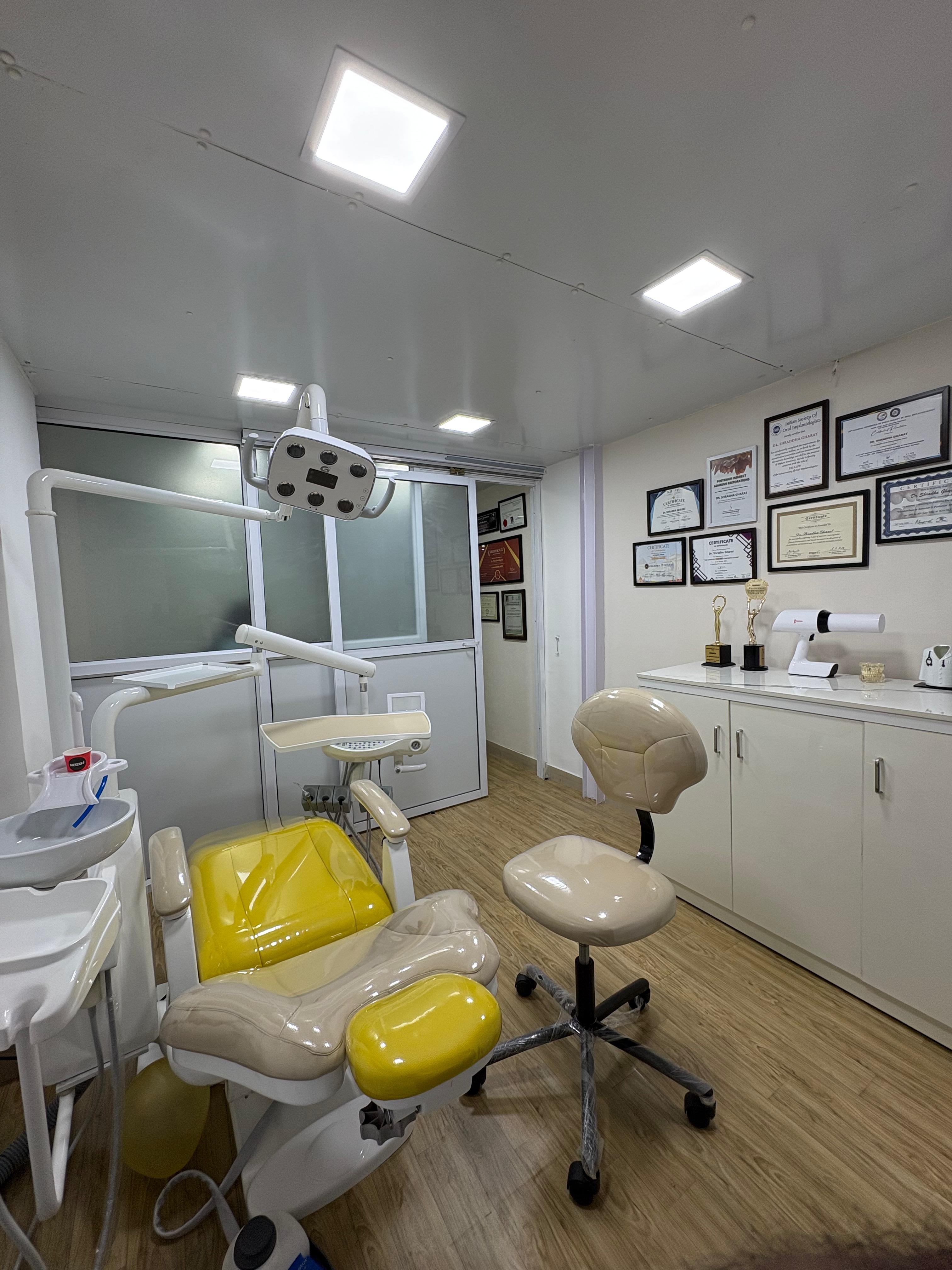 Dental chair and equipment at Prime Aesthetic Dental Clinic