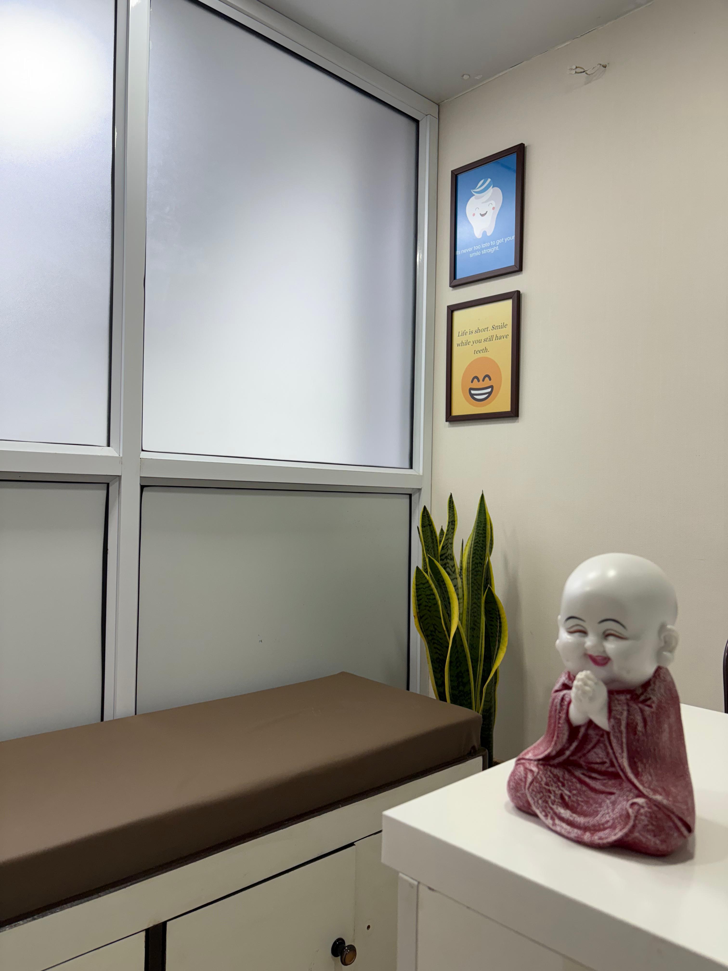 Reception at Prime Aesthetic Dental Clinic, Thane West
